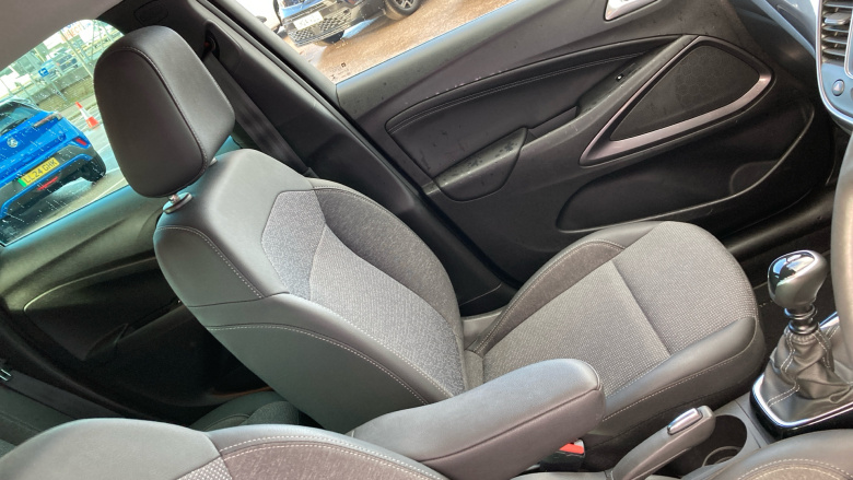 Vauxhall Crossland 1.2 Turbo [130] Elite 5dr Petrol Hatchback